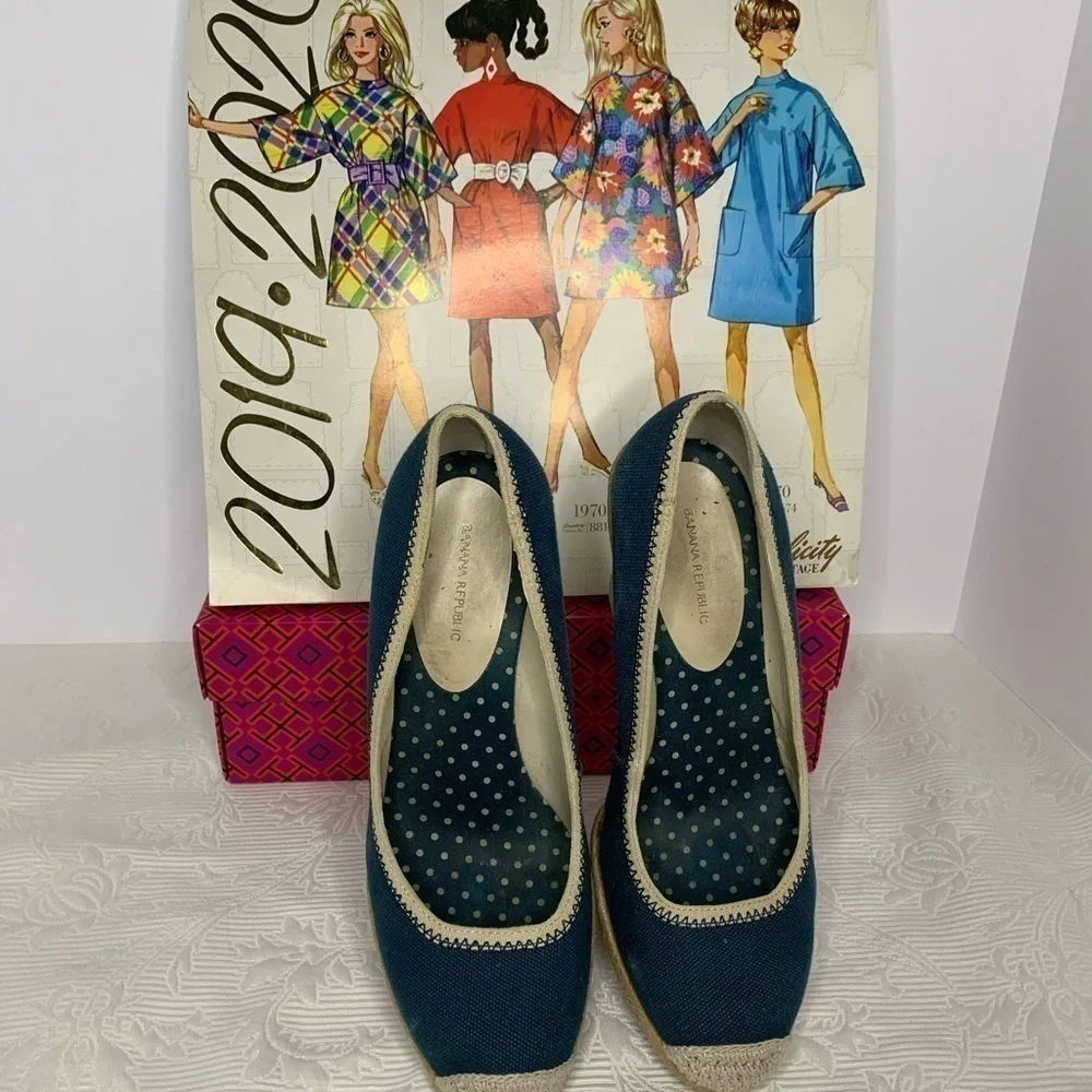 Banana Republic Wedges